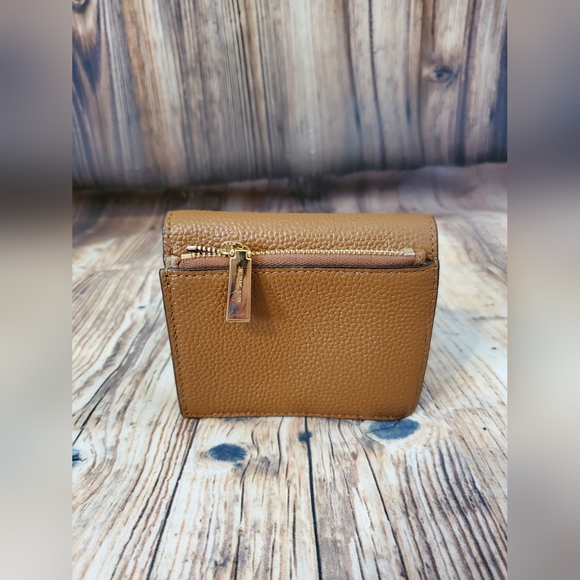 MICHAEL KORS CARRYALL CARD - Picture 2 of 11